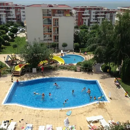 Studio Holiday Fort Club Apartman Napospart